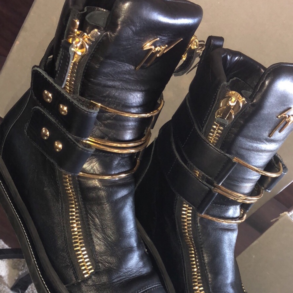 Giuseppe boots